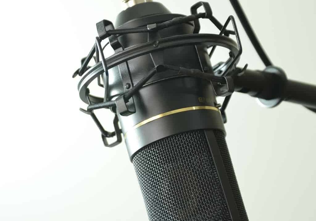 Voice-overs Voice overs